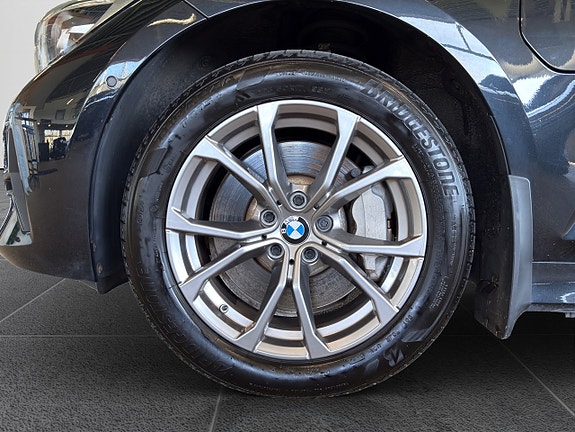 BMW 330e 21 of 21