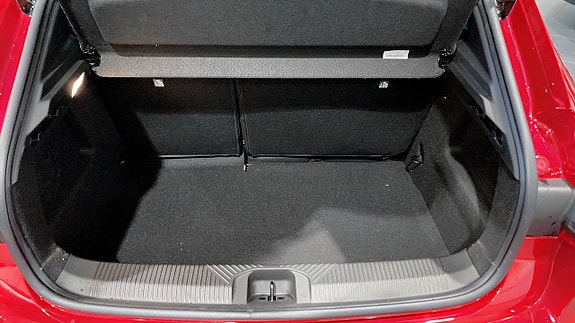 Renault Clio 21 of 22