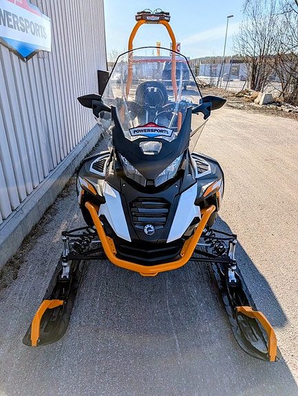 Lynx 69 Ranger Alpine 900 Ace Turbo R Moms! 3 of 4