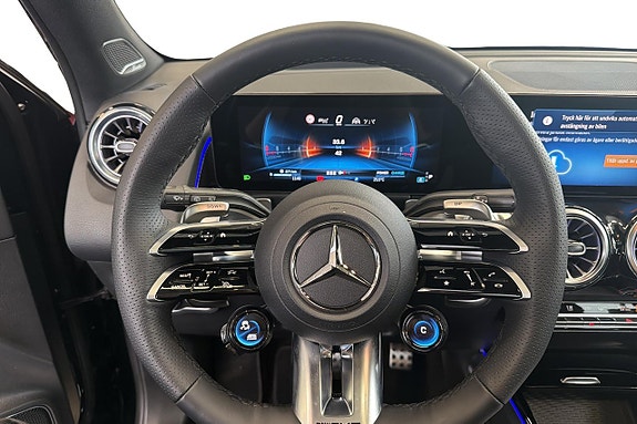 Mercedes-Benz GLB35 12 of 21