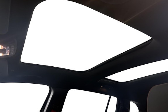 Mercedes-Benz GLB35 15 of 21