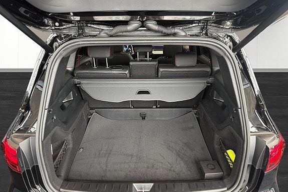 Mercedes-Benz GLB35 7 of 21