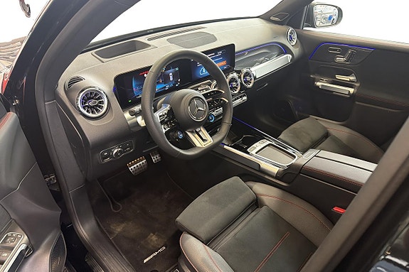 Mercedes-Benz GLB35 11 of 21