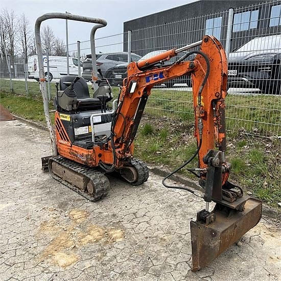 Fiat-Kobelco E9 SR - Minigravemaskine / mini excavator 1 ton 4 of 26