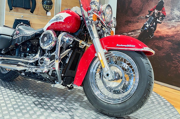 Harley-Davidson Hydra Glide Revival |75th anniversary|Limited edition Nr: 0152/1750|98 mil| 9 of 17
