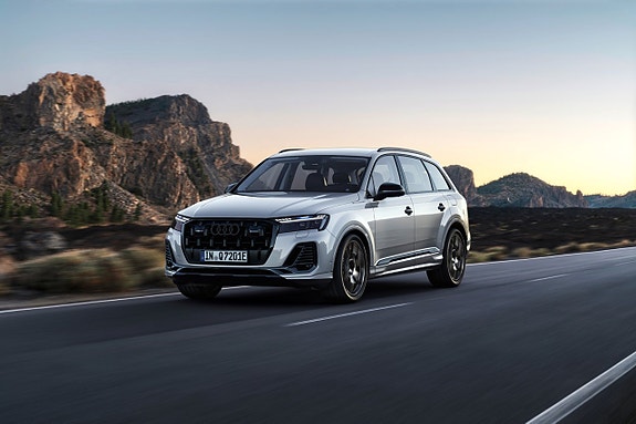 Audi Q7 3 of 5