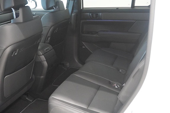 Hyundai Santa Fe 6 of 16