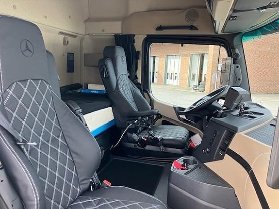 Mercedes-Benz Arocs V 3253 L 8x4 (Plog) 16 of 30