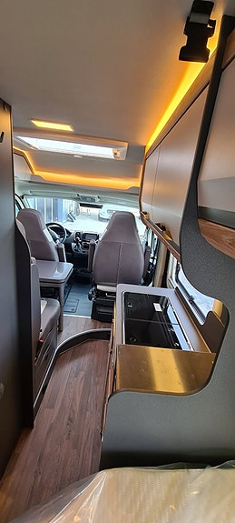 Knaus 540 MQ BoxLife Platinum "Automat +lyftsäng + adaptiv farthållare" 6 of 14