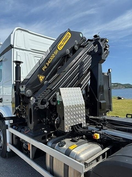 Mercedes-Benz Arocs 3253 L 8x4 (Kranvxl) 7 of 10
