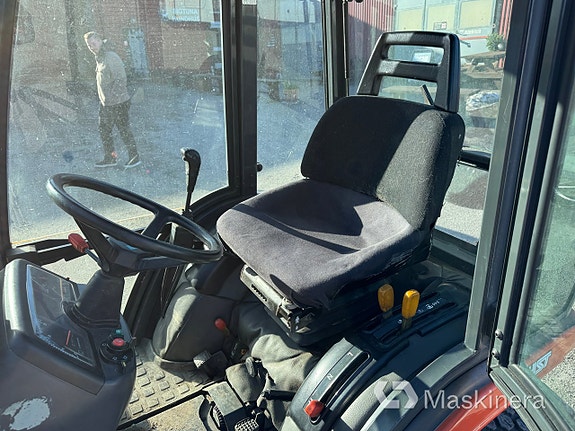 Traktor Kubota B2410 12 of 27