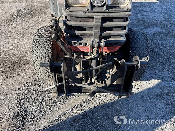 Traktor Kubota B2410 23 of 27