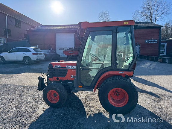 Traktor Kubota B2410 10 of 27