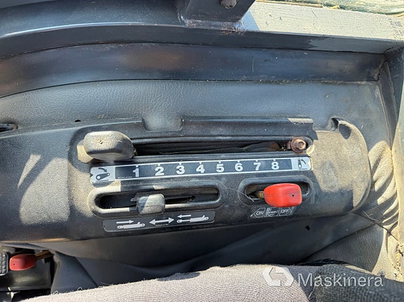 Traktor Kubota B2410 18 of 27