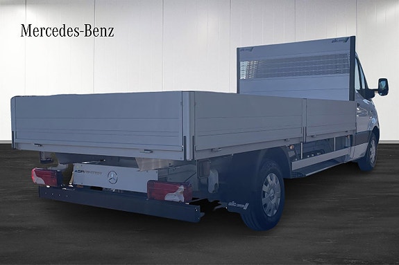 Mercedes-Benz eSprinter 420 4 of 11