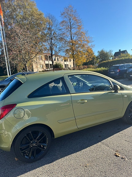 Opel Corsa 4 of 4