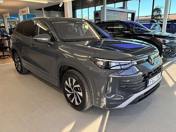 Volkswagen Tayron 3 of 10