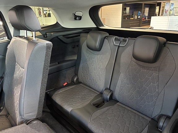 Volkswagen Tayron 10 of 10