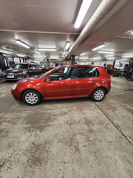 Volkswagen Golf V 14 of 14