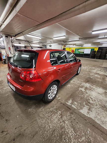 Volkswagen Golf V 13 of 14