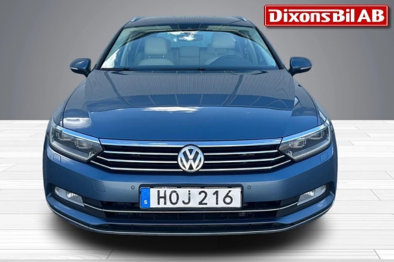 Volkswagen Passat 13 of 14