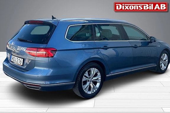 Volkswagen Passat 4 of 5