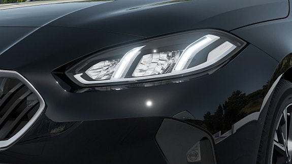 BMW 120 6 of 13