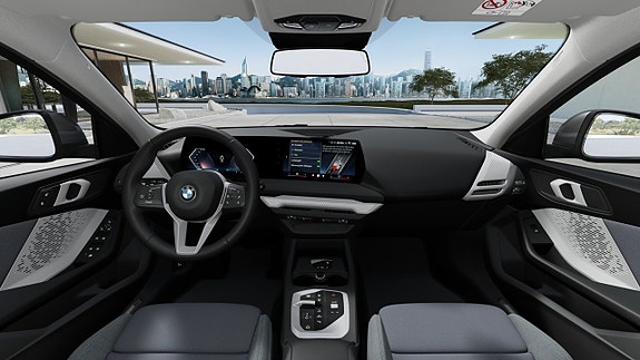 BMW 120 9 of 13