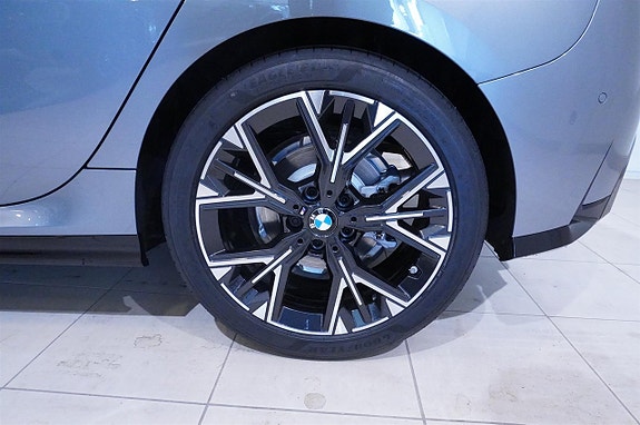 BMW 120 8 of 13