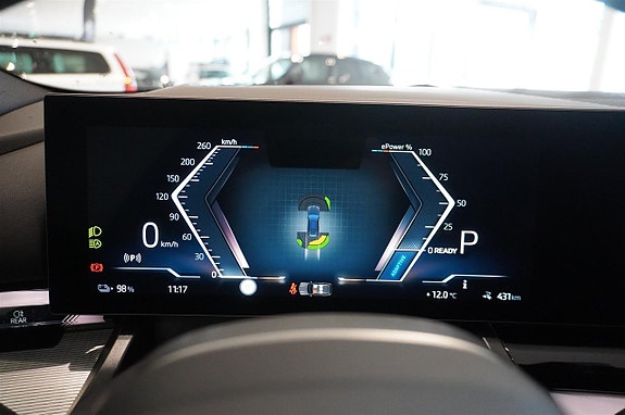 BMW i5 10 of 11
