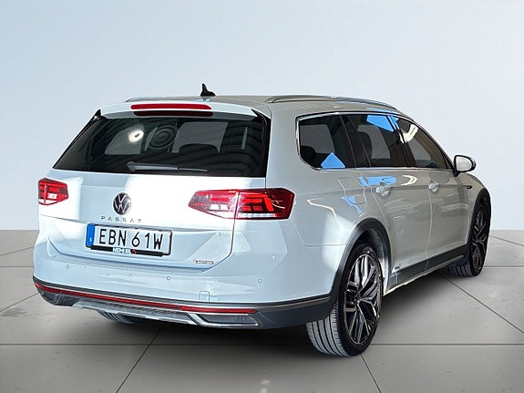 Volkswagen Passat Alltrack 5 of 5