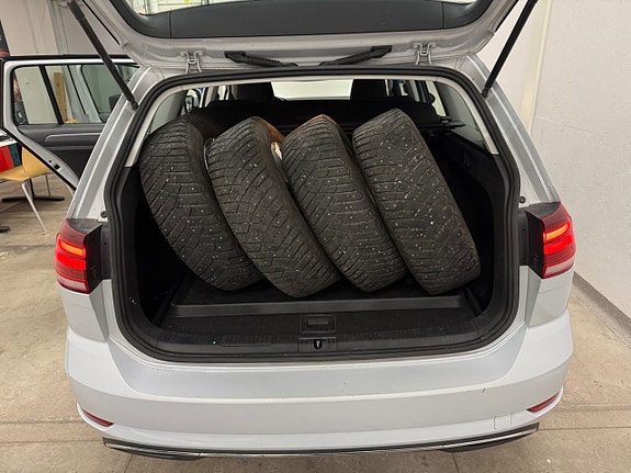 Volkswagen Golf VII 13 of 14