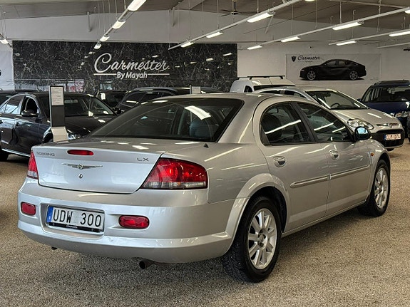 Chrysler Sebring 4 of 14