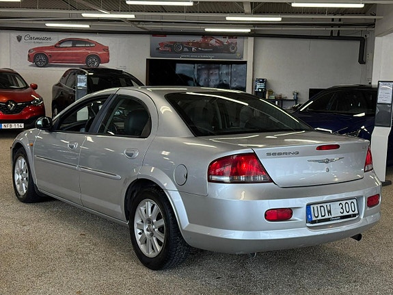 Chrysler Sebring 3 of 14