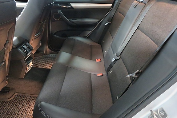BMW X3 8 of 9
