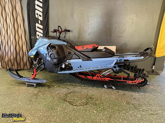 Ski-Doo Freeride STD 146" 850 E-TEC 146" -26 m. kylare 2 of 5