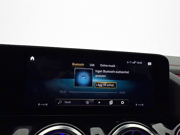 Mercedes-Benz EQA250 28 of 30