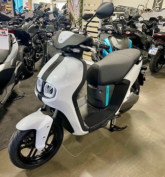 Yamaha NEOS DUAL BATTERY ABS SPARA 9000kr neos electric moppe dual battery