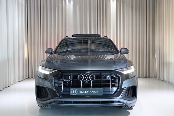 Audi Q8 4 of 27