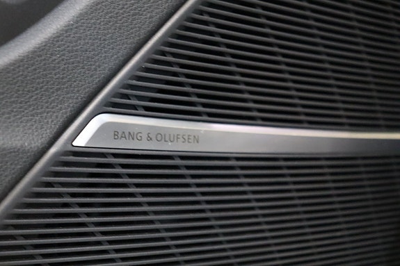 Audi Q8 14 of 27