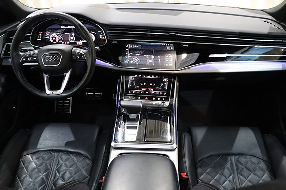 Audi Q8 20 of 27
