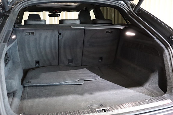 Audi Q8 7 of 27