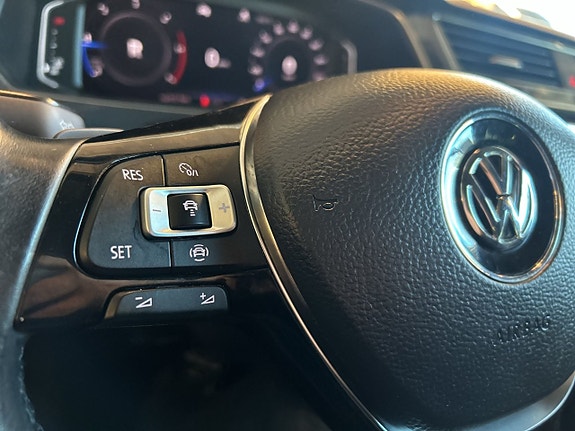 Volkswagen Tiguan Allspace 19 of 21