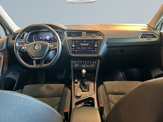 Volkswagen Tiguan Allspace 8 of 21