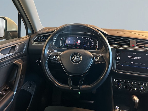 Volkswagen Tiguan Allspace 9 of 21