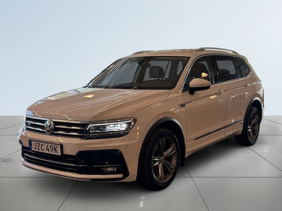 Volkswagen Tiguan Allspace 16 of 21