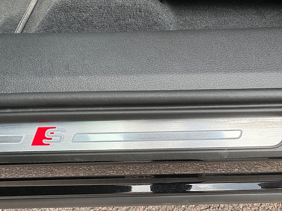 Audi Q8 23 of 23