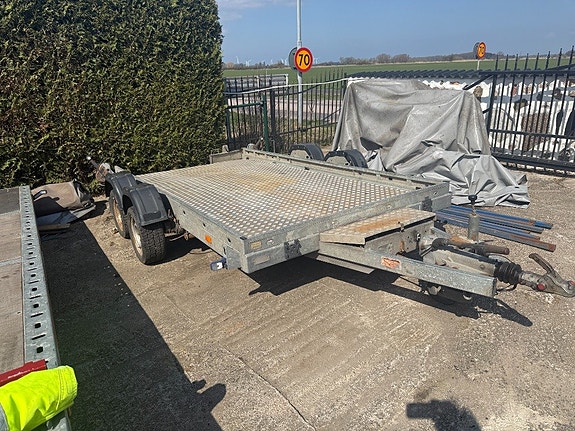 Maskinsläp Vezeko R2B2X höj och sänkbart