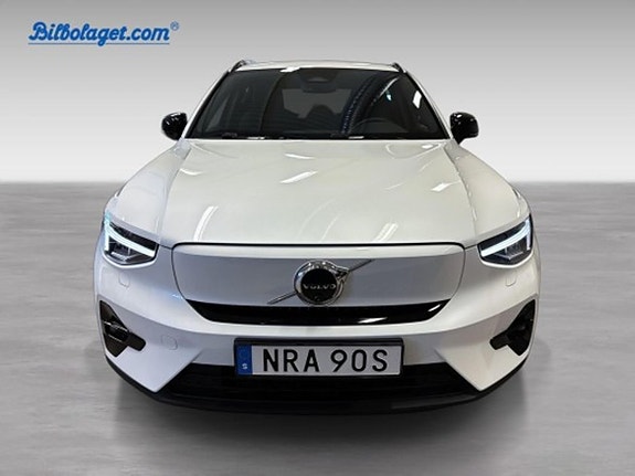 Volvo EX40 2 of 5