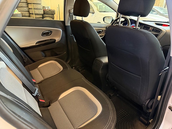 Kia Ceed 7 of 13